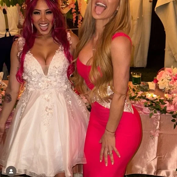 Elegant Pink Dress with rhinestone Accents - Picture 11 of 11